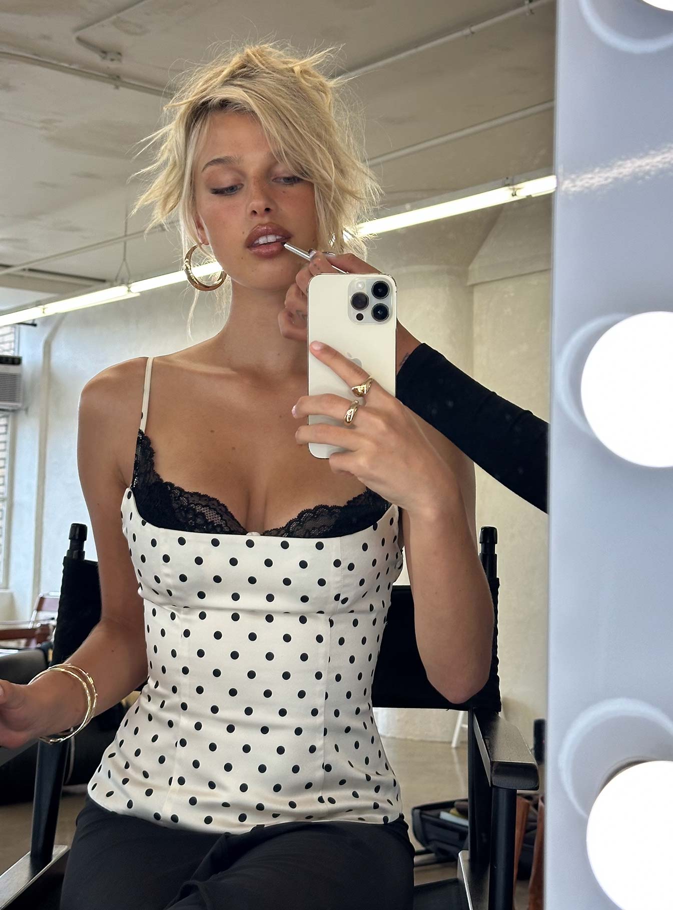 Selected Variant Image