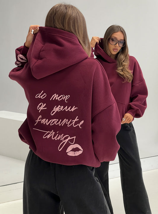Kisses Graphic Hoodie Wine