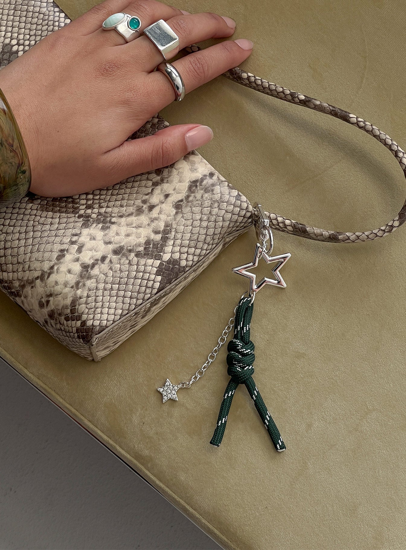 Selected Variant Image