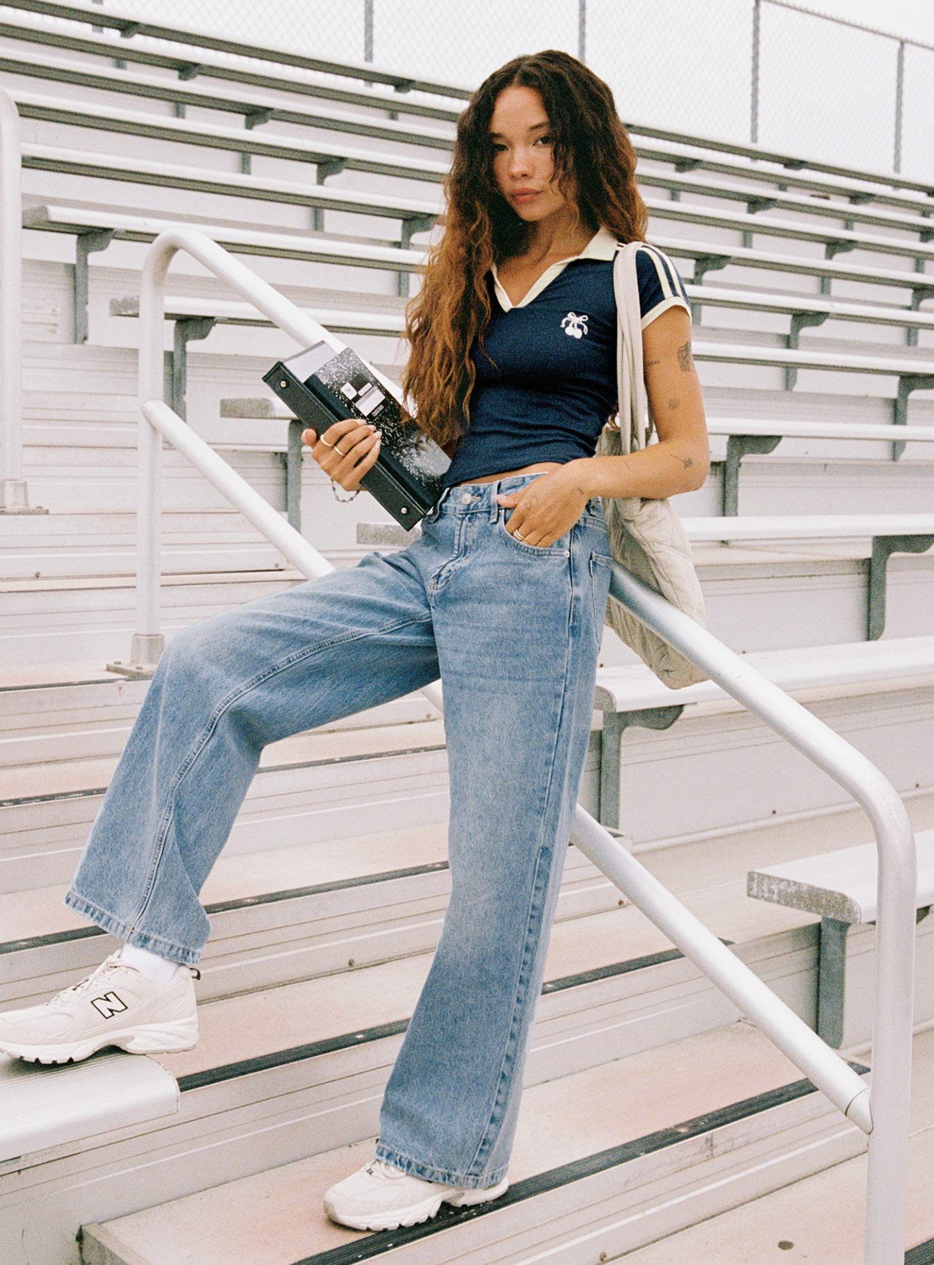 Serenitia Mid Rise Straight Leg Jeans Light Wash Tall