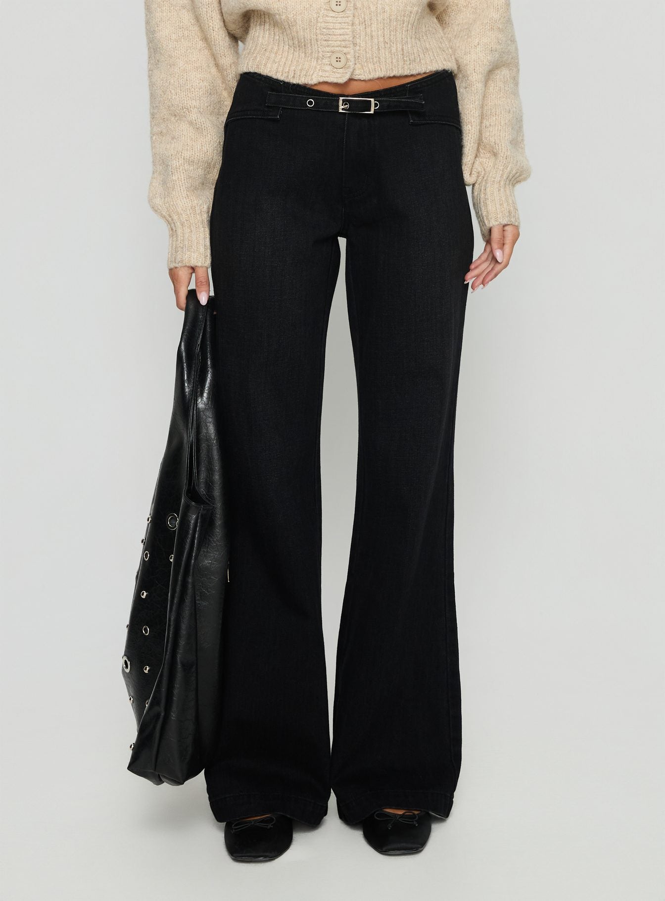 Slow Ride Mid Rise Bootleg Belted Jeans Washed Black