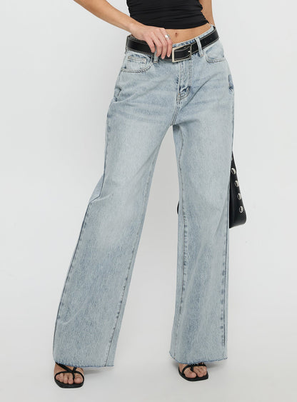 Henesey High Rise Straight Leg Jeans Light Wash
