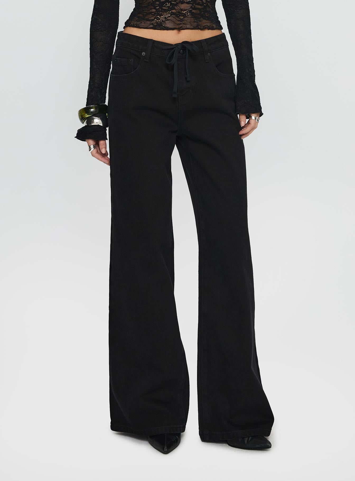 Mellowed Out Low Rise Straight Leg Jeans Washed Black