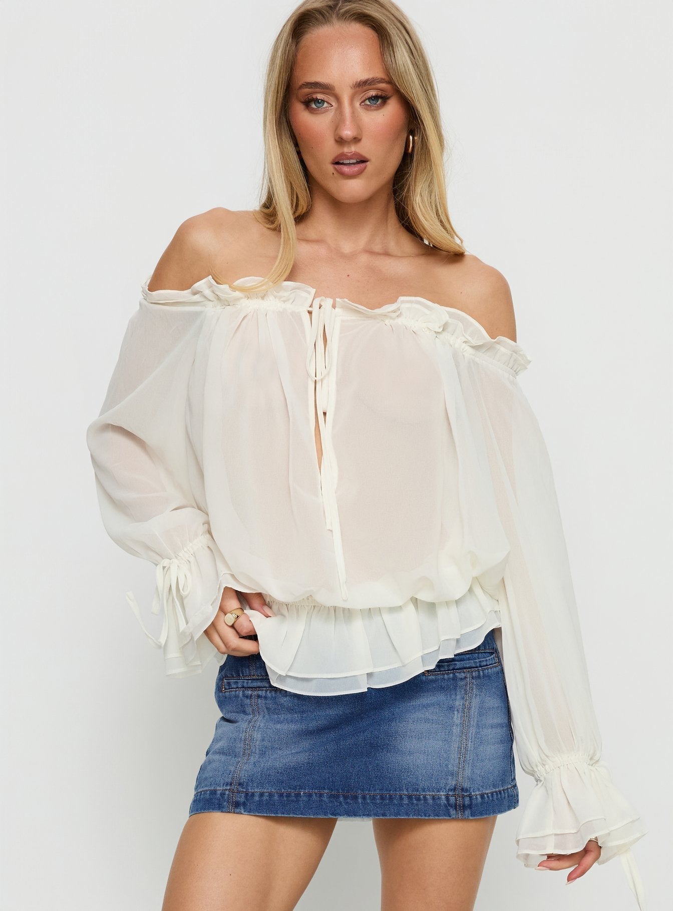 Madelina Frill Long Sleeve Top Cream