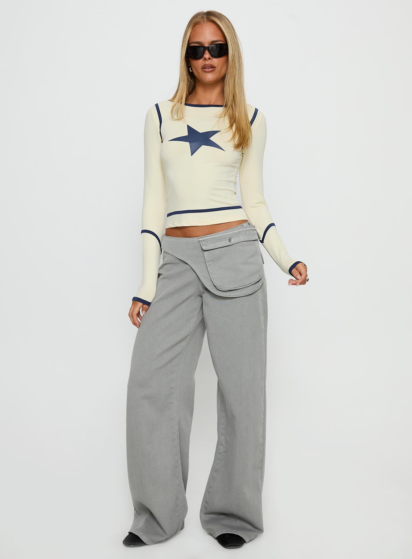 Starshot Long Sleeve Graphic Top Cream