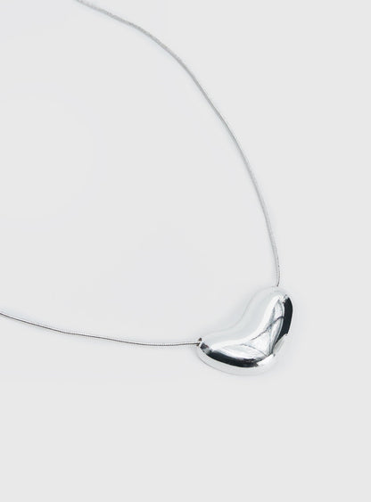 Noteworthy Pendant Necklace Silver