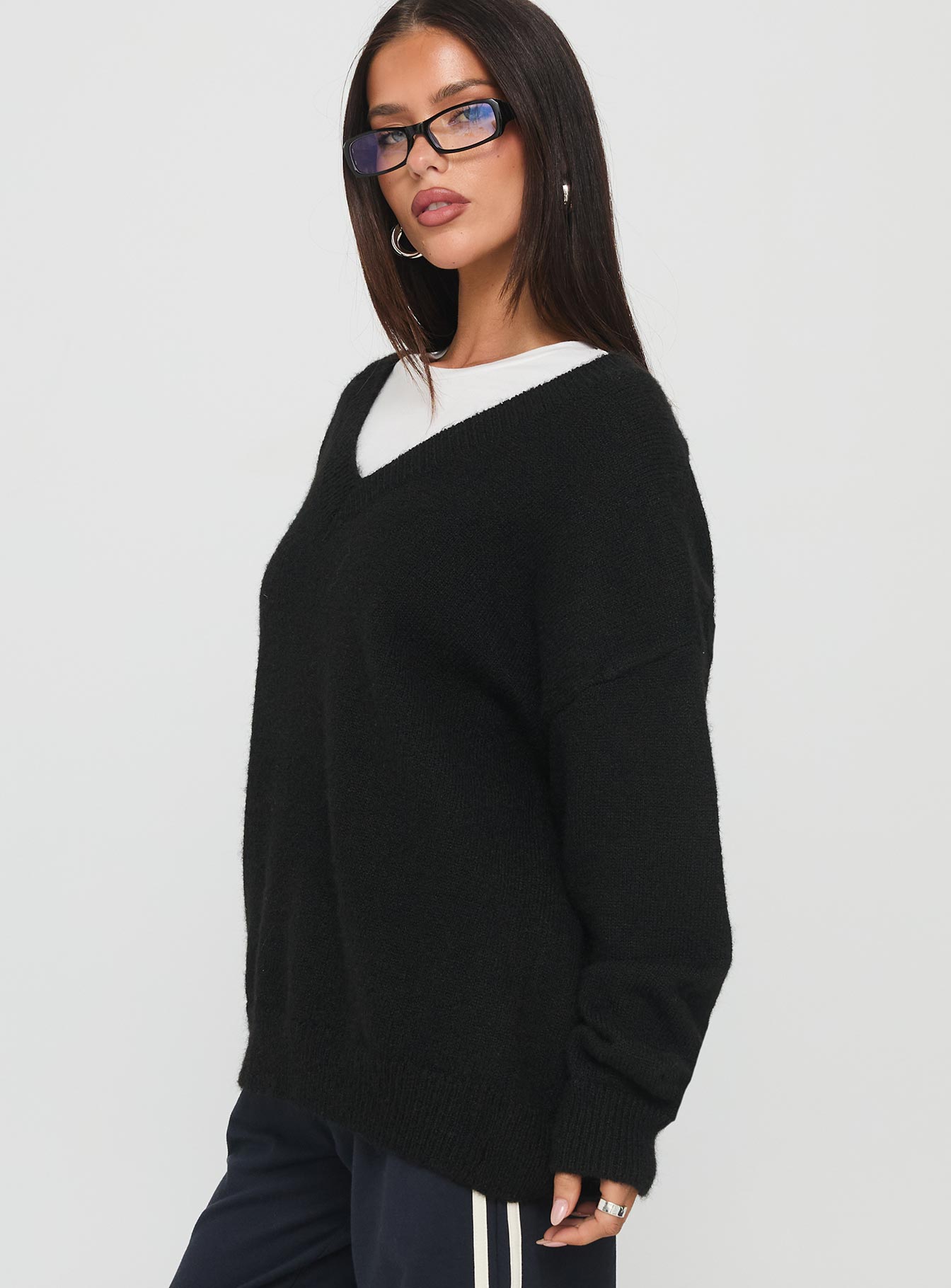 Stay The Night V Neck Knit Sweater Black
