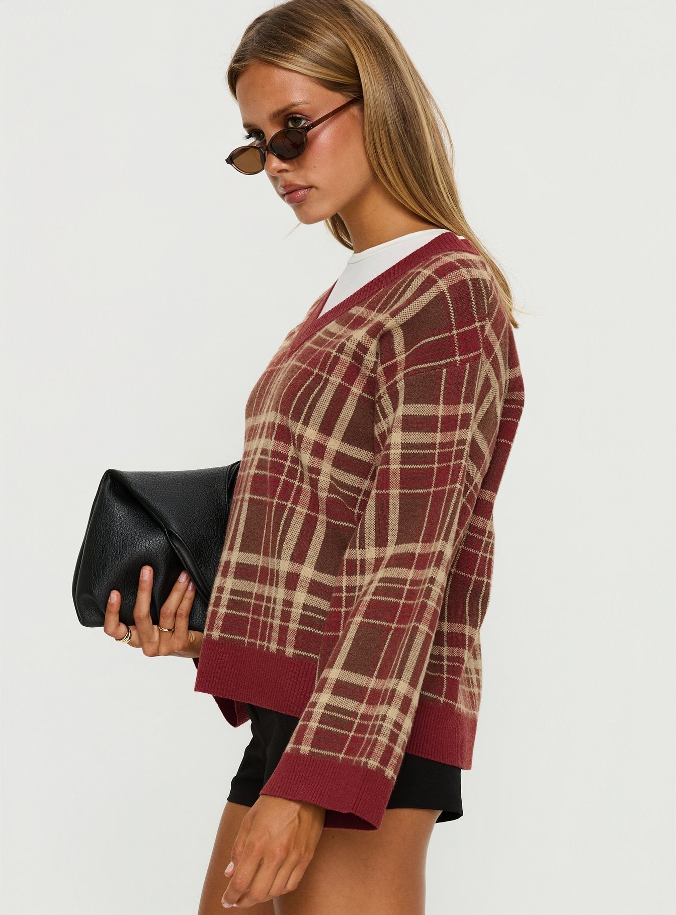Sydda V Neck Knit Sweater Red Plaid