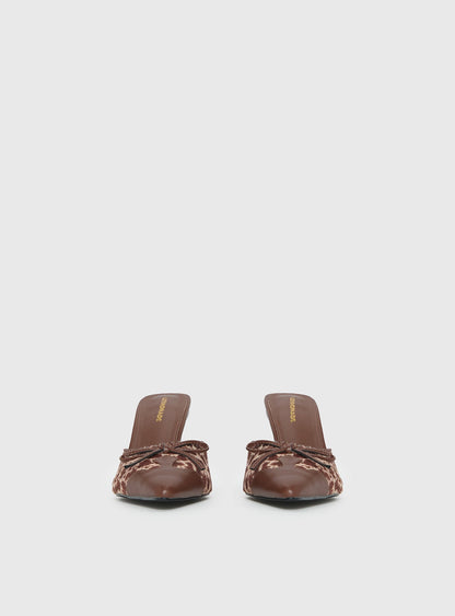 Boardroom Pointed Toe Heels Caramel Cow