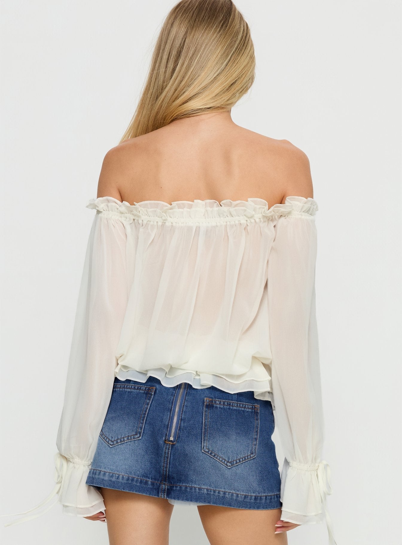 Madelina Frill Long Sleeve Top Cream