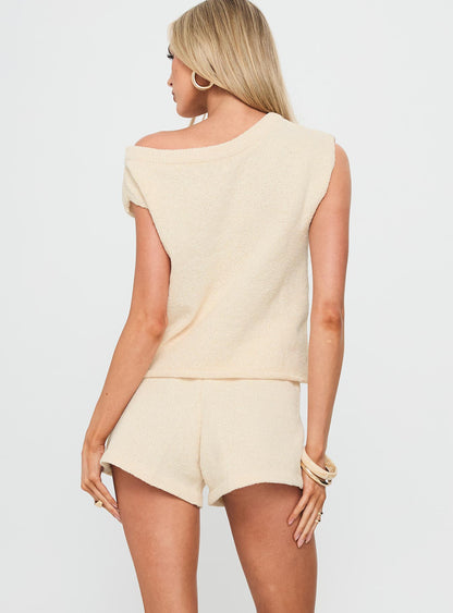 Unrivaled Wide Neck Set Cream