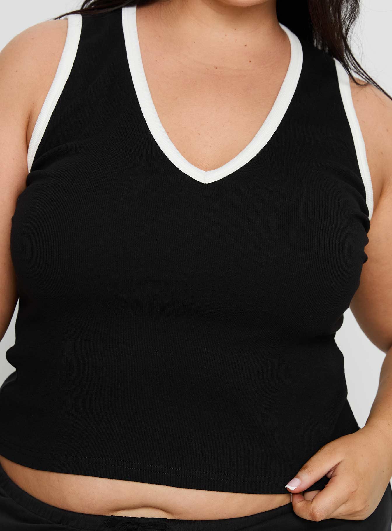 Baseline V Neck Rib Tank Top Black / White Curve