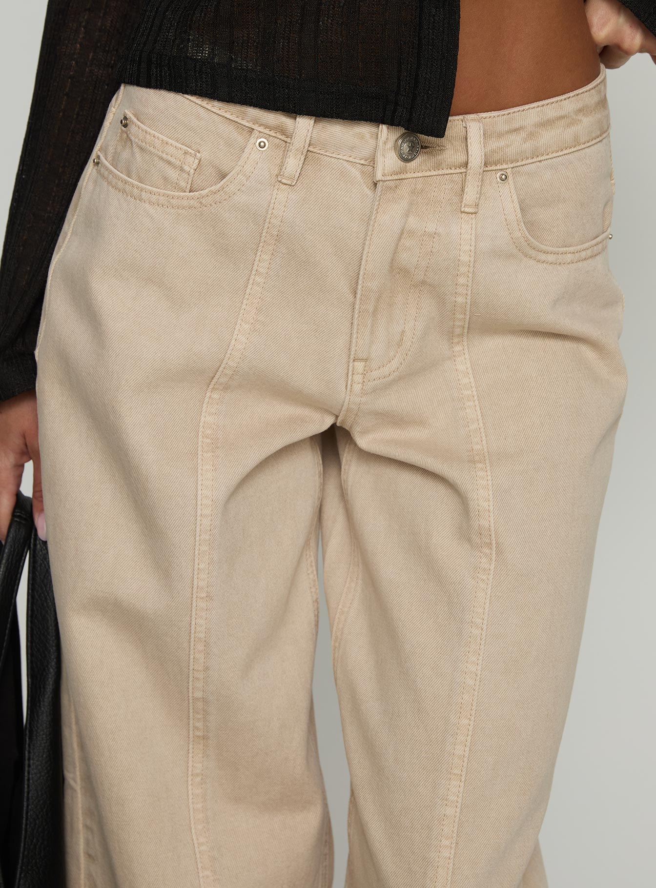 Lando Low Rise Straight Leg Jeans Tan