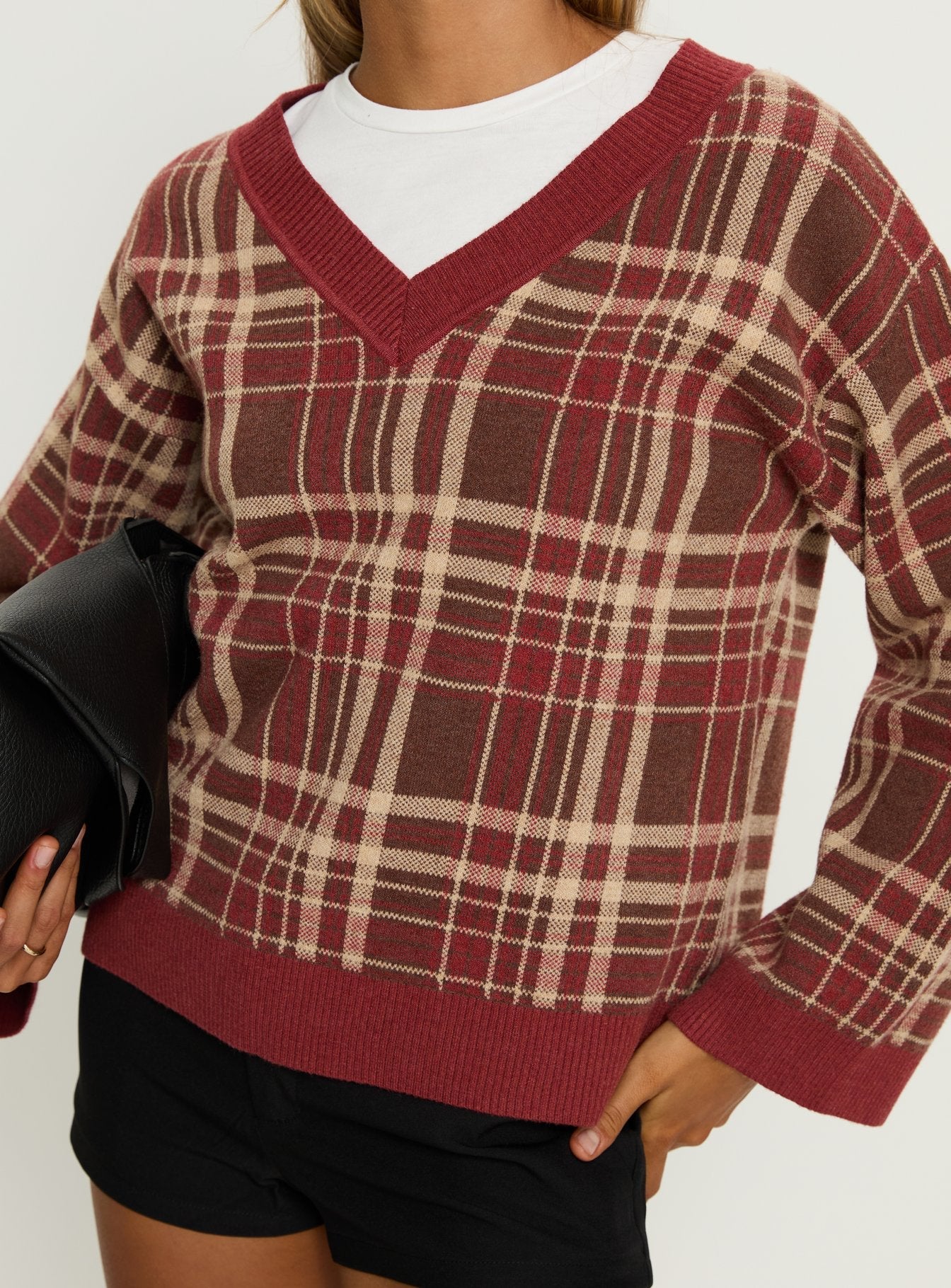 Sydda V Neck Knit Sweater Red Plaid