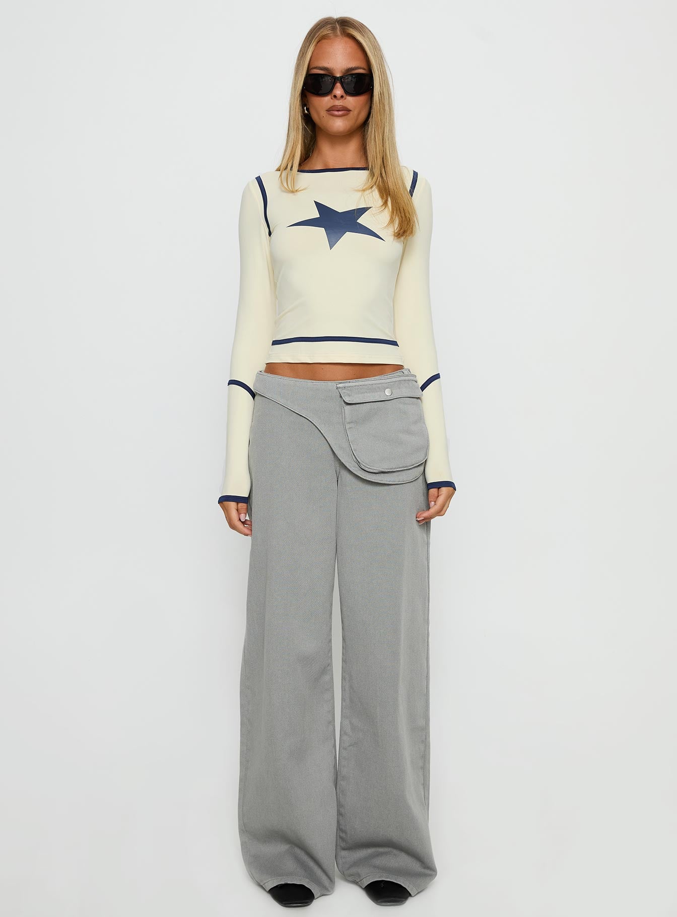 Starshot Long Sleeve Graphic Top Cream